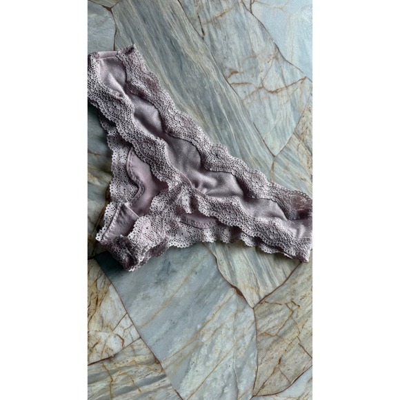 Shimmering Lace Thong Panty Pink Sparkle Bow Detail Women's Lingerie XS - Picture 5 of 7